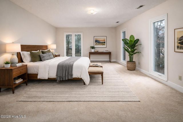 313 King George Road, Greenville, NC 27858