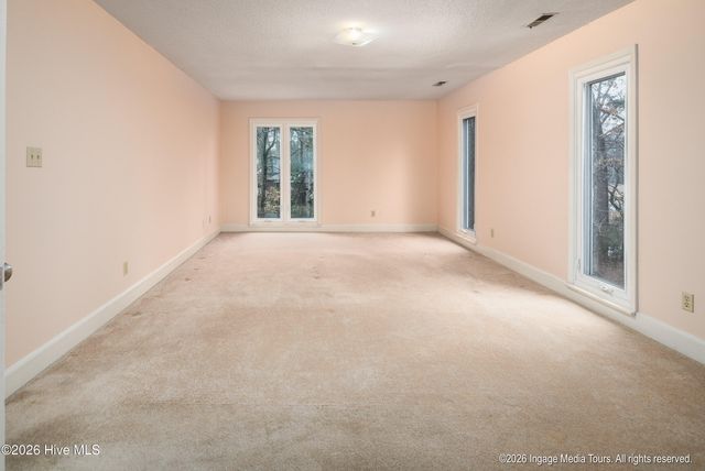 313 King George Road, Greenville, NC 27858