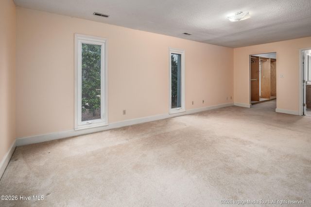 313 King George Road, Greenville, NC 27858