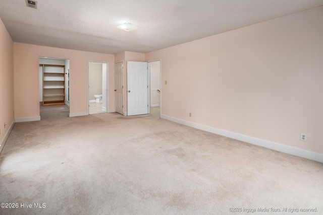 313 King George Road, Greenville, NC 27858
