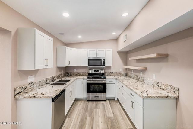 1712 W CORONA Avenue, Phoenix, AZ 85041