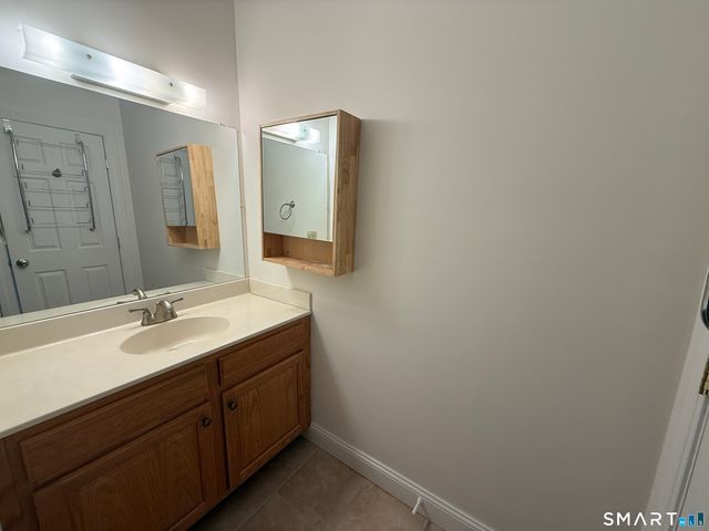 174 Wallens Street APT B6, Winchester, CT 06098