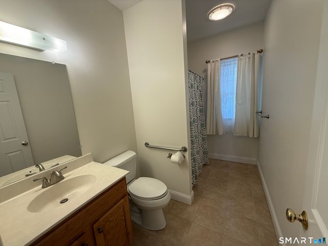 174 Wallens Street APT B6, Winchester, CT 06098