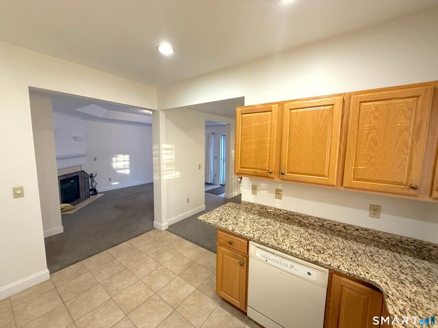 174 Wallens Street APT B6, Winchester, CT 06098