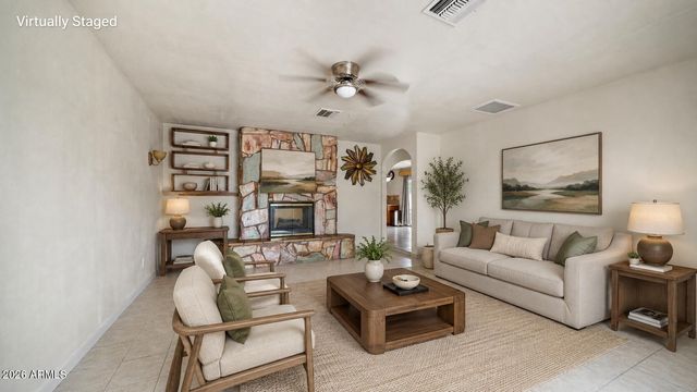 2908 E CACTUS Road, Phoenix, AZ 85032