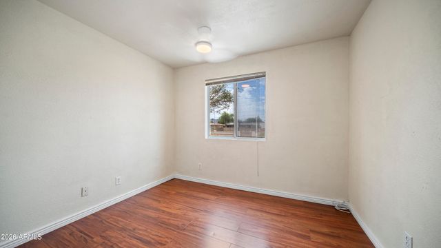 2908 E CACTUS Road, Phoenix, AZ 85032