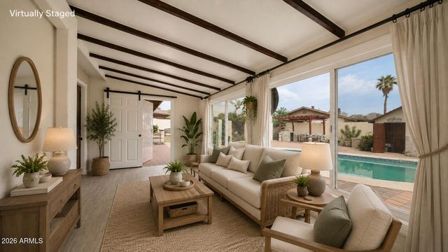 2908 E CACTUS Road, Phoenix, AZ 85032