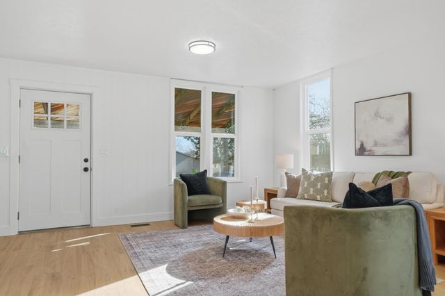 3127 E Jackson Ave, Spokane, WA 99207