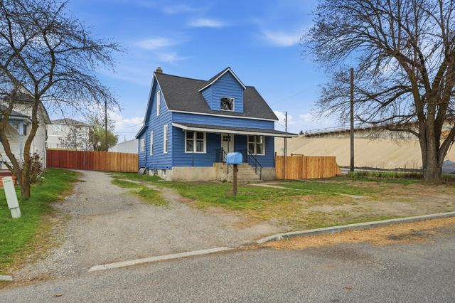 3127 E Jackson Ave, Spokane, WA 99207