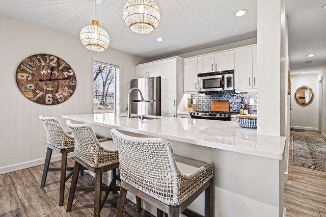 410 Oselka Drive 123, New Buffalo, MI 49117