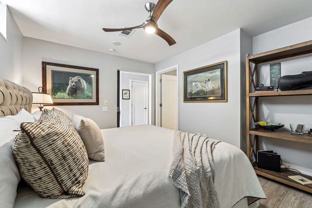 1212 Laurel St Apt 807, Nashville, TN 37203