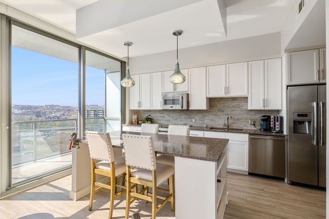 1212 Laurel St Apt 807, Nashville, TN 37203