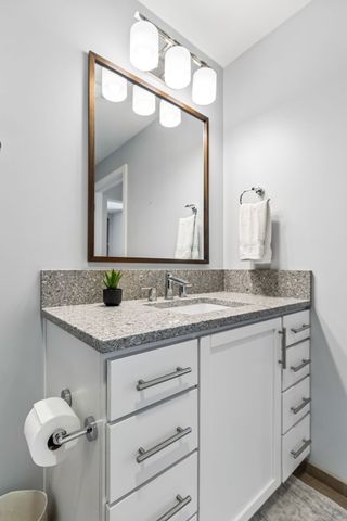 1212 Laurel St Apt 807, Nashville, TN 37203