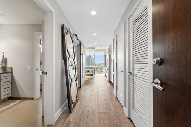 1212 Laurel St Apt 807, Nashville, TN 37203