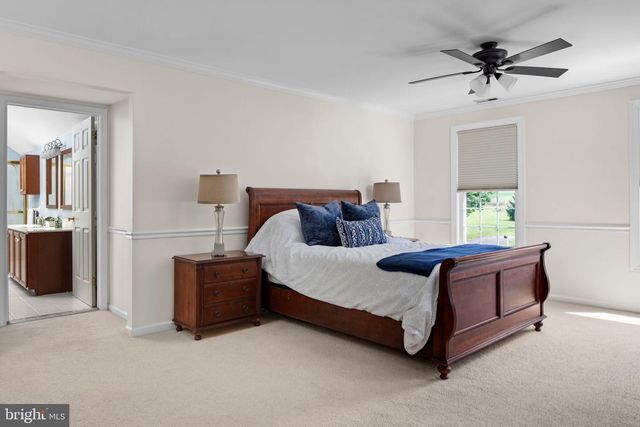 3821 FOUNTAIN CIR, Fountainville, PA 18923