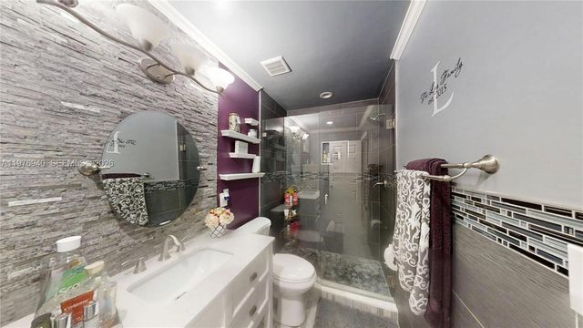 705 NW 8th Ave, Florida City, FL 33034