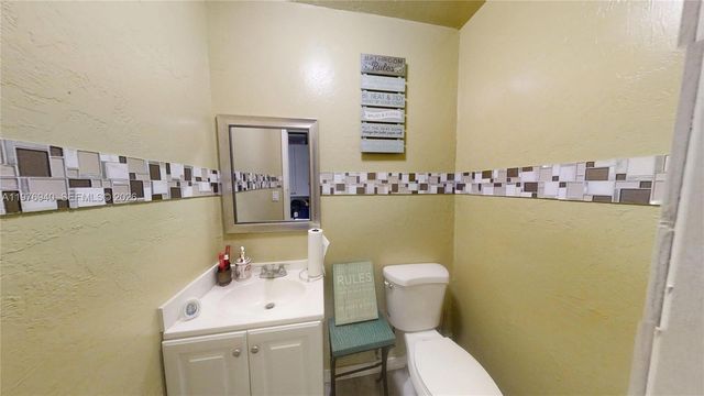 705 NW 8th Ave, Florida City, FL 33034