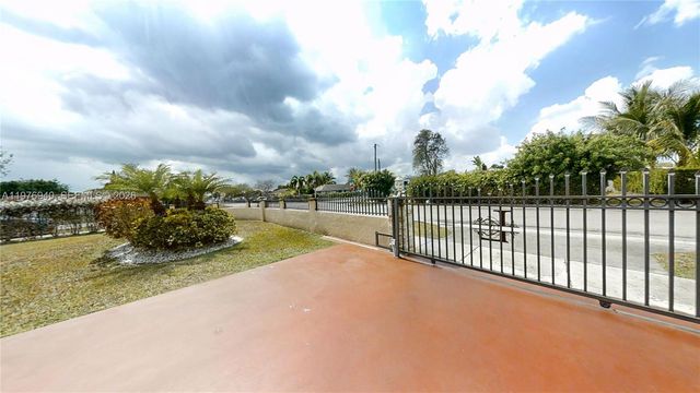 705 NW 8th Ave, Florida City, FL 33034