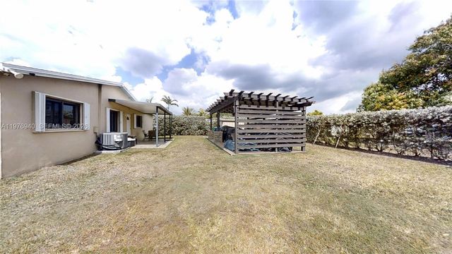 705 NW 8th Ave, Florida City, FL 33034