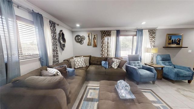 705 NW 8th Ave, Florida City, FL 33034