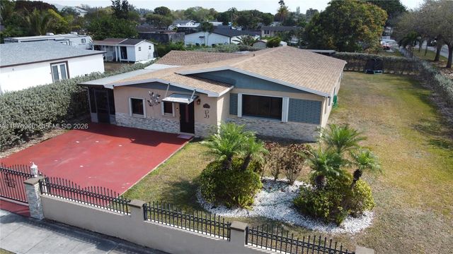 705 NW 8th Ave, Florida City, FL 33034