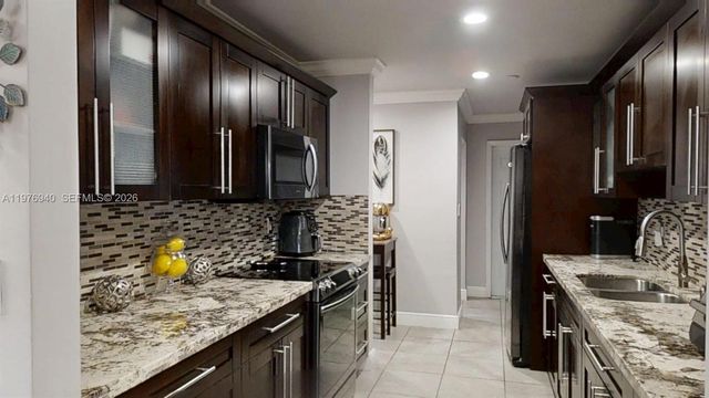 705 NW 8th Ave, Florida City, FL 33034