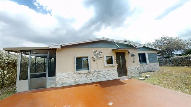 705 NW 8th Ave, Florida City, FL 33034