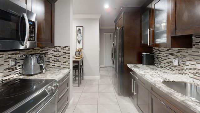 705 NW 8th Ave, Florida City, FL 33034