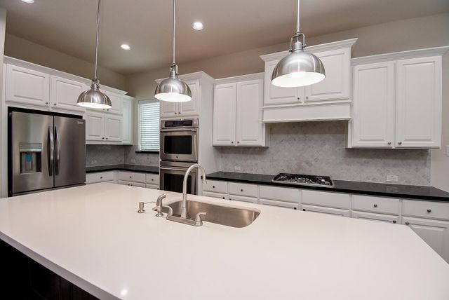 27231 Symphony Creek Lane, Fulshear, TX 77441