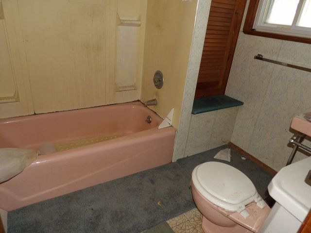 503 W WASHINGTON Street, Corry, PA 16407