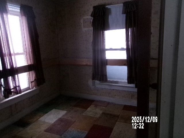 503 W WASHINGTON Street, Corry, PA 16407