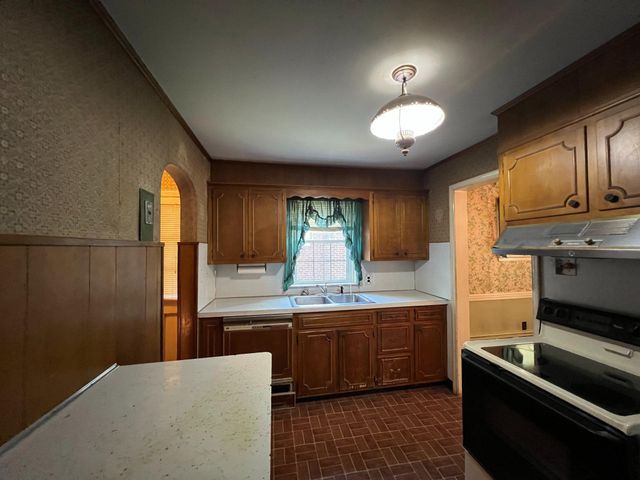853 N FRANKLIN ST, Pottstown, PA 19464