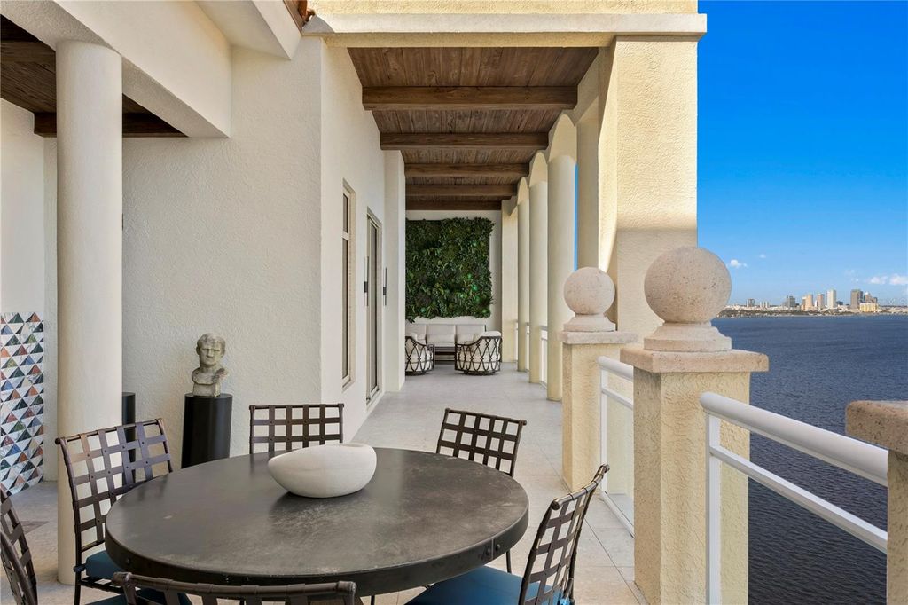 Image 14 of property listing at 4201 BAYSHORE BOULEVARD 2101, Tampa, FL 33611
