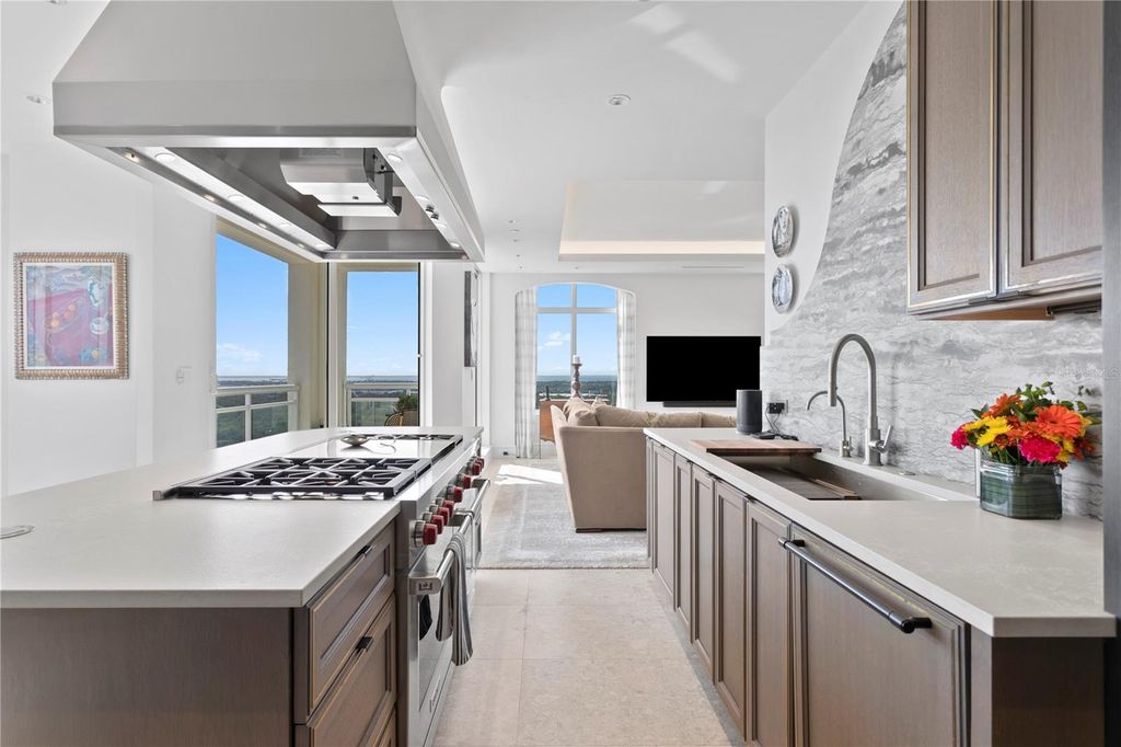 Image 25 of property listing at 4201 BAYSHORE BOULEVARD 2101, Tampa, FL 33611
