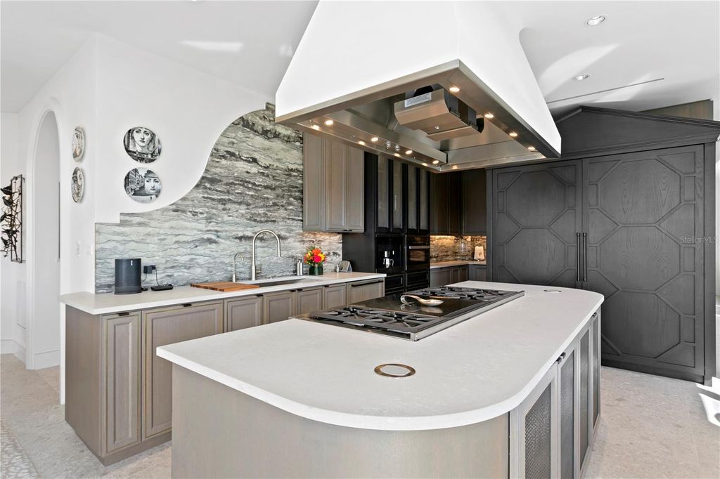 Image 26 of property listing at 4201 BAYSHORE BOULEVARD 2101, Tampa, FL 33611