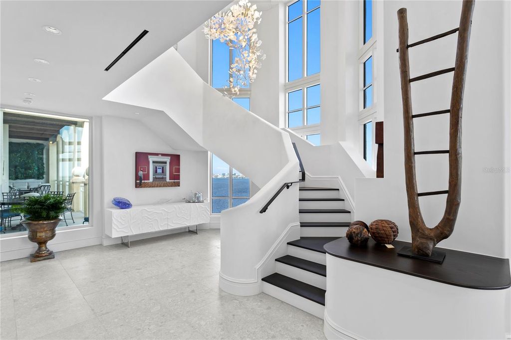 Image 4 of property listing at 4201 BAYSHORE BOULEVARD 2101, Tampa, FL 33611