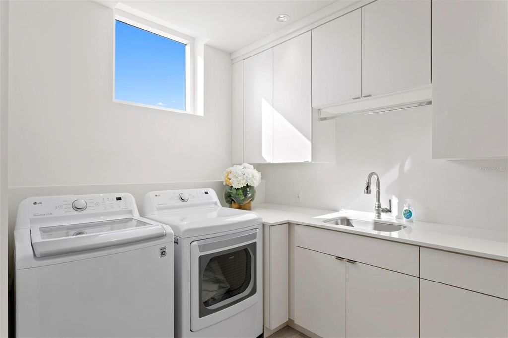 Image 38 of property listing at 4201 BAYSHORE BOULEVARD 2101, Tampa, FL 33611