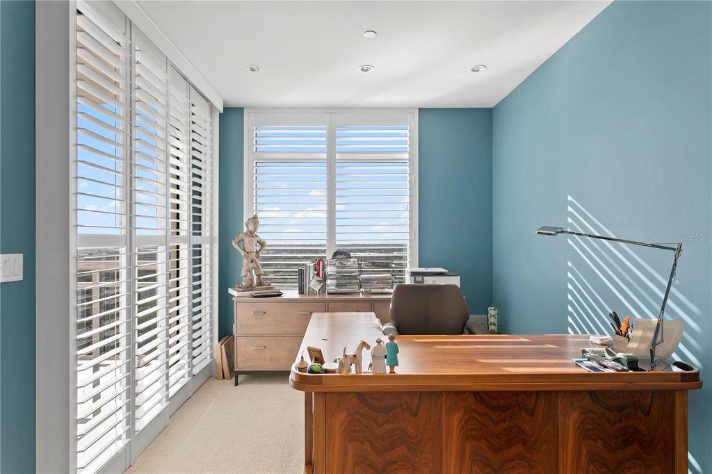 Image 57 of property listing at 4201 BAYSHORE BOULEVARD 2101, Tampa, FL 33611