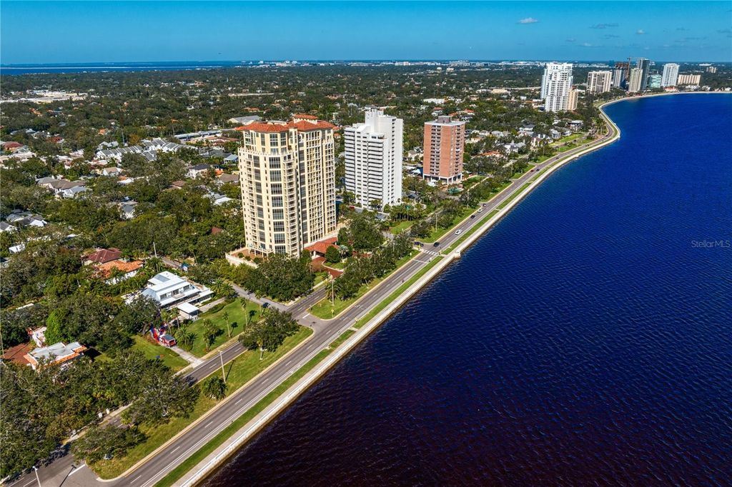 Image 61 of property listing at 4201 BAYSHORE BOULEVARD 2101, Tampa, FL 33611