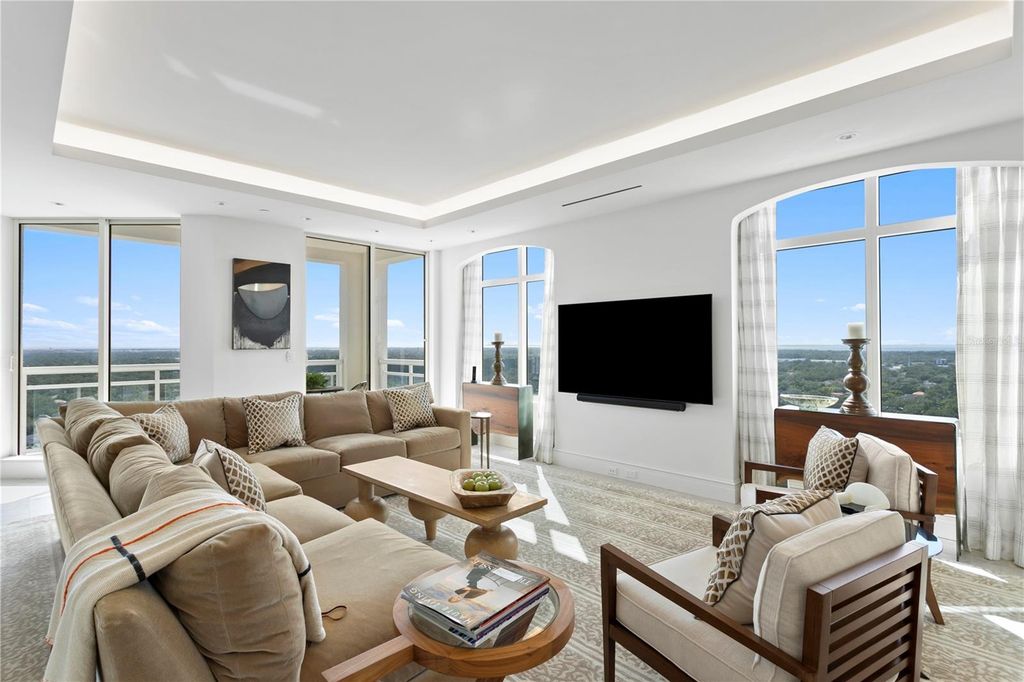 Image 8 of property listing at 4201 BAYSHORE BOULEVARD 2101, Tampa, FL 33611