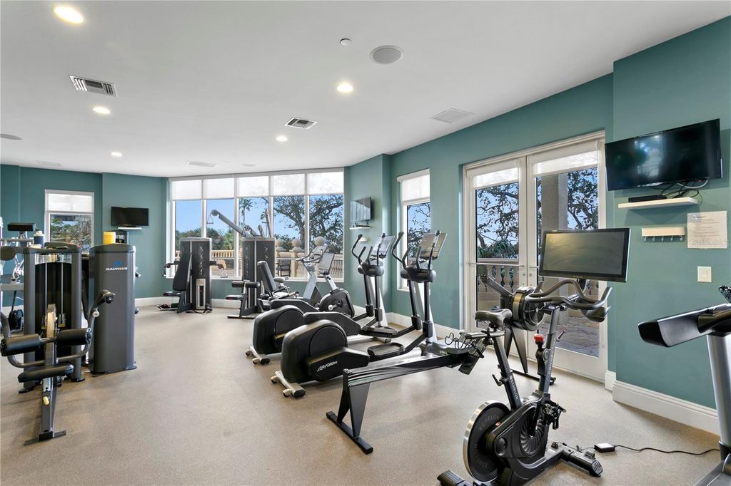 Image 75 of property listing at 4201 BAYSHORE BOULEVARD 2101, Tampa, FL 33611
