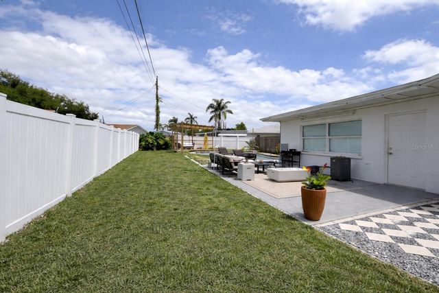 3602 CAMBRIDGE DRIVE W, Bradenton, FL 34205