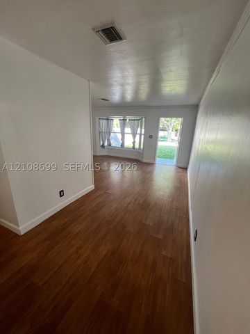 4517 NE 21st Ave 2, Fort Lauderdale, FL 33308