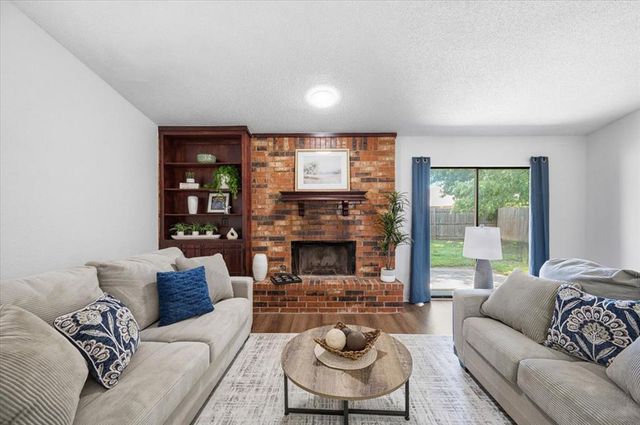 10605 Kristie Lane, Midwest City, OK 73130