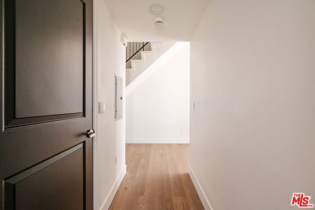 11011 Huston Street 212, North Hollywood (los Angeles), CA 91601