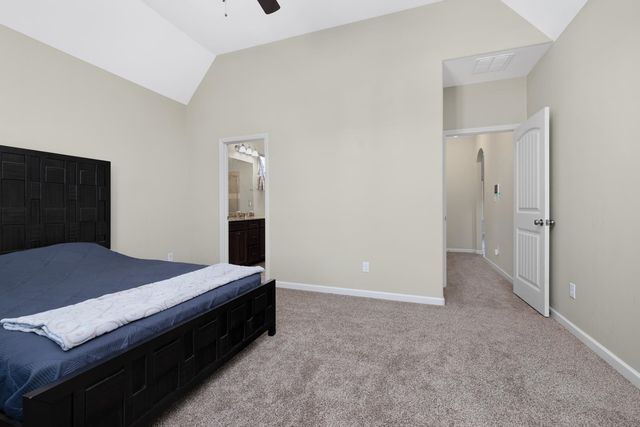 195 WILLOW SPRINGS LN, Oakland, TN 38060