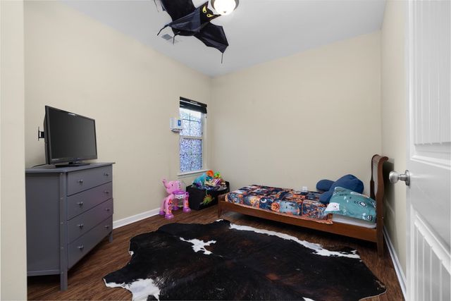 195 WILLOW SPRINGS LN, Oakland, TN 38060