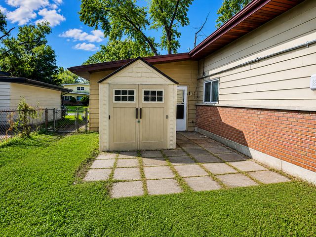 322 Sioux Street, Park Forest, IL 60466