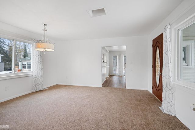 260 Riverside Drive, Mount Clemens, MI 48043