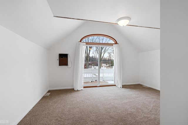 260 Riverside Drive, Mount Clemens, MI 48043